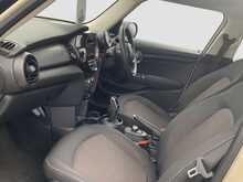 MINI Hatch Cooper Classic - U6570