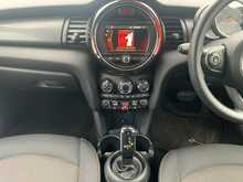 MINI Hatch Cooper Classic - U6570