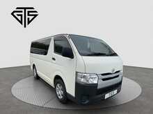 Toyota HiAce DX 4WD - U6709