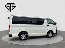 Toyota HiAce DX 4WD - U6709