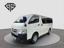 Toyota HiAce DX 4WD - U6709