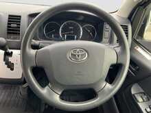 Toyota HiAce DX 4WD - U6709