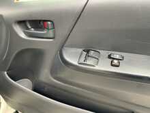 Toyota HiAce DX 4WD - U6709