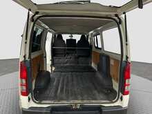 Toyota HiAce DX 4WD - U6709