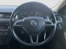 Skoda Rapid TSI SE - U6785