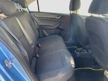 Skoda Rapid TSI SE - U6785