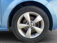 Skoda Rapid TSI SE - U6785
