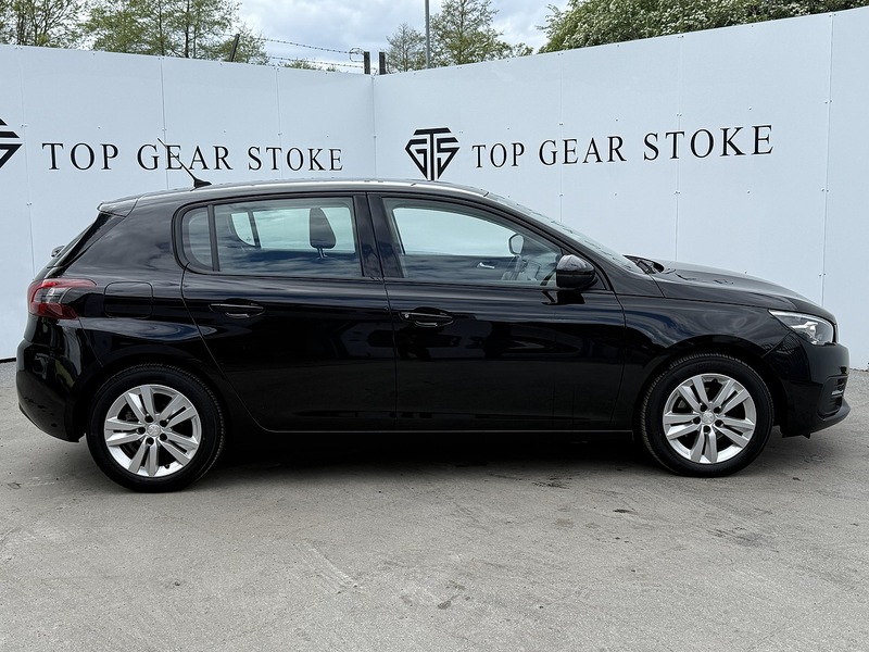 Peugeot 308 BlueHDi Active - U6831