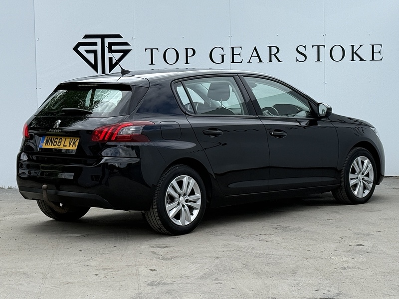 Peugeot 308 BlueHDi Active - U6831