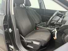 Peugeot 308 BlueHDi Active - U6831