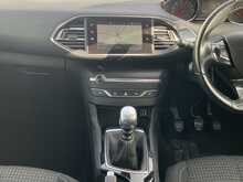 Peugeot 308 BlueHDi Active - U6831