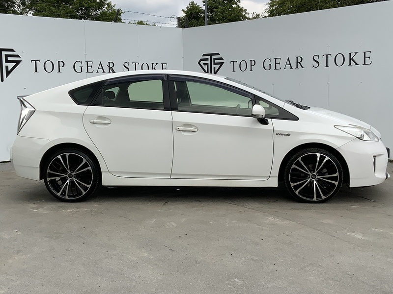 Toyota Prius VVT-h T4 - U7193