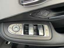 Mercedes-Benz GLC GLC220d AMG Line - U7343