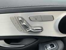 Mercedes-Benz GLC GLC220d AMG Line - U7343