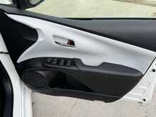 Toyota Prius Vvt-I Business Edition - U7419