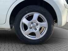 Nissan Micra / March Visia - U7430