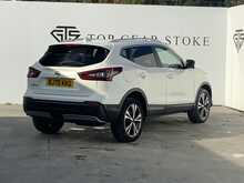Nissan Qashqai dCi N-Connecta - U7439