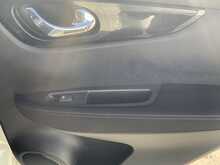 Nissan Qashqai dCi N-Connecta - U7439