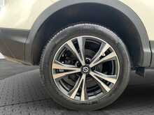 Nissan Qashqai dCi N-Connecta - U7439