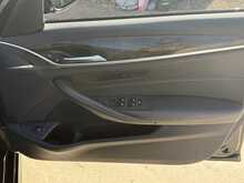 BMW 523D Touring M-Sports - U7515