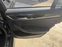 BMW 523D Touring M-Sports - U7515