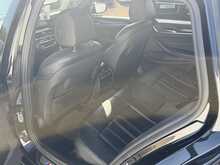 BMW 523D Touring M-Sports - U7515