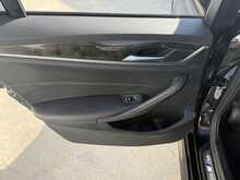 BMW 523D Touring M-Sports - U7515