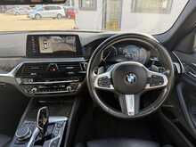 BMW 523D Touring M-Sports - U7515