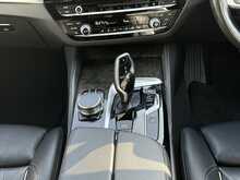 BMW 523D Touring M-Sports - U7515