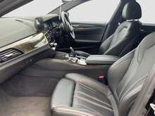 BMW 523D Touring M-Sports - U7515