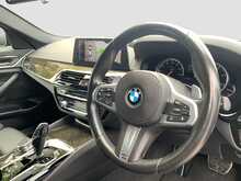 BMW 523D Touring M-Sports - U7515