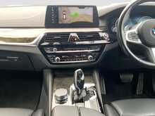 BMW 523D Touring M-Sports - U7515