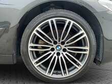 BMW 523D Touring M-Sports - U7515