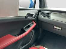 Porsche Macan Turbo Pdk - U7516