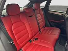 Porsche Macan Turbo Pdk - U7516