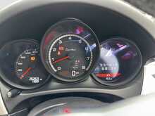 Porsche Macan Turbo Pdk - U7516