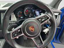 Porsche Macan Turbo Pdk - U7516