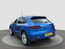 Porsche Macan Turbo Pdk - U7516