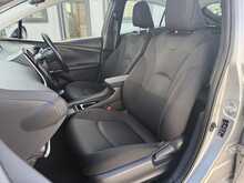 Toyota Prius Vvt-I Business Edition - U7546
