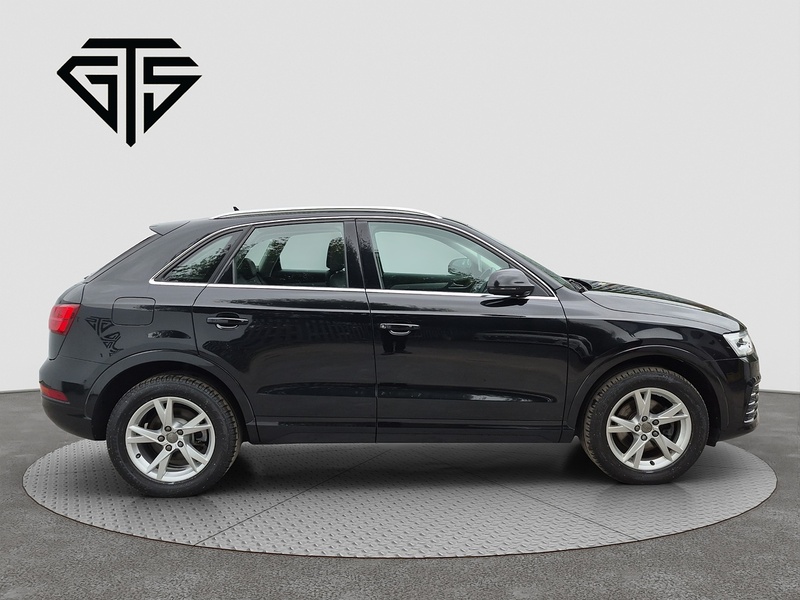 Audi Q3 2.0TFSI Quattro - U7638