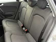 Audi A1 TFSI SE - U7654