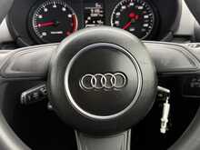 Audi A1 TFSI SE - U7654