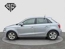 Audi A1 TFSI SE - U7654