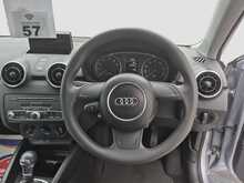 Audi A1 TFSI SE - U7654
