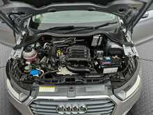 Audi A1 TFSI SE - U7654
