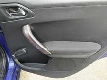 Peugeot 2008 VTi PureTech Active - U7655