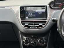 Peugeot 2008 VTi PureTech Active - U7655