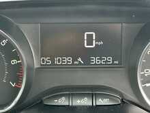 Peugeot 2008 VTi PureTech Active - U7655