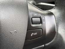 Peugeot 2008 VTi PureTech Active - U7655