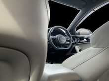 Audi A6 Saloon TDI Black Edition - U7718
